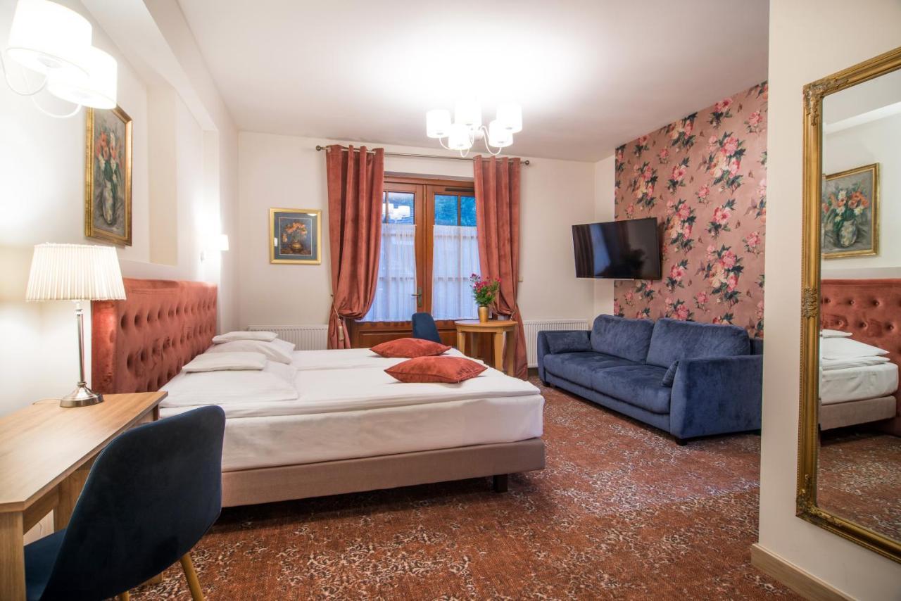 קז'ימייז' דולני Hotel Dwa Ksiezyce מראה חיצוני תמונה