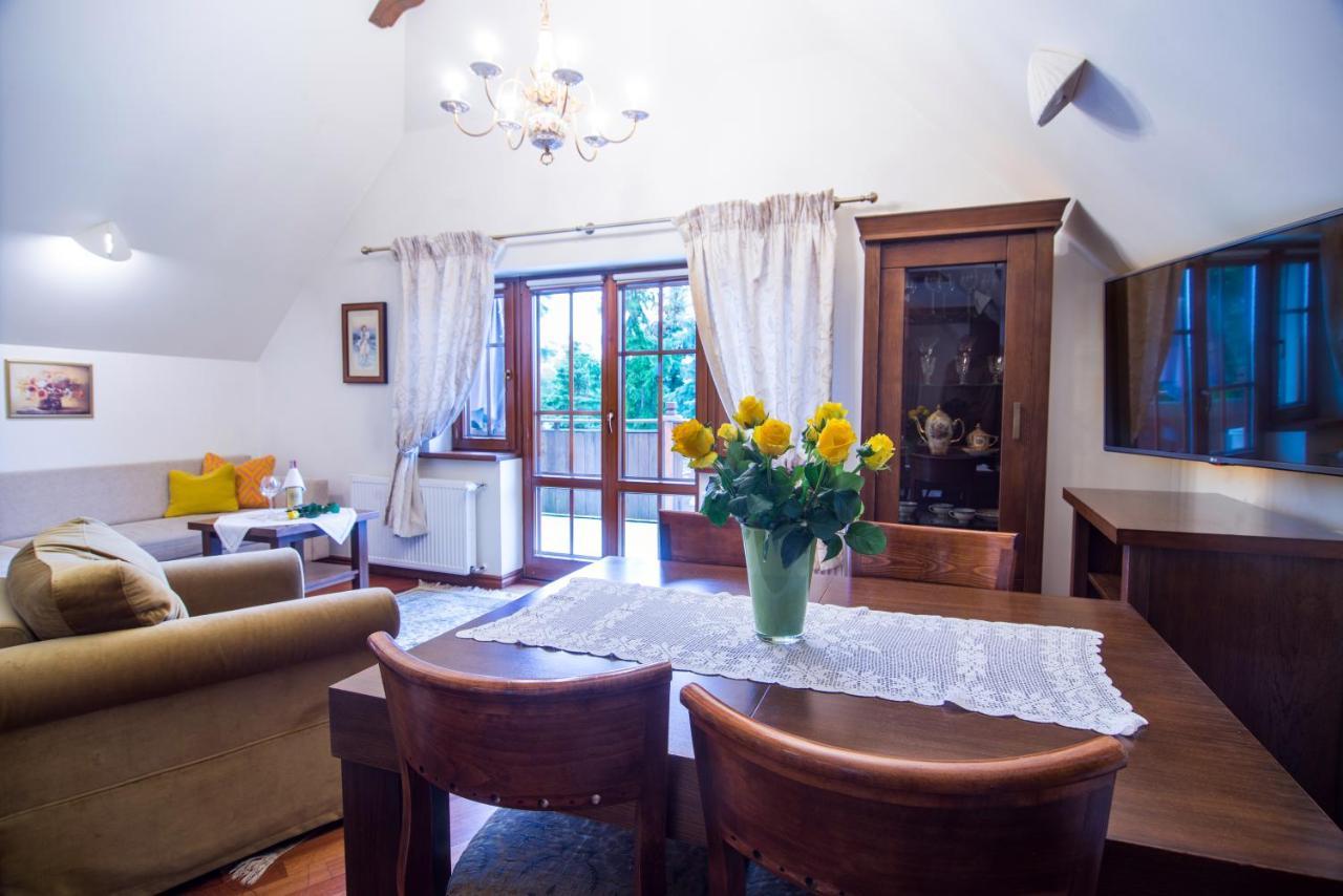 קז'ימייז' דולני Hotel Dwa Ksiezyce מראה חיצוני תמונה
