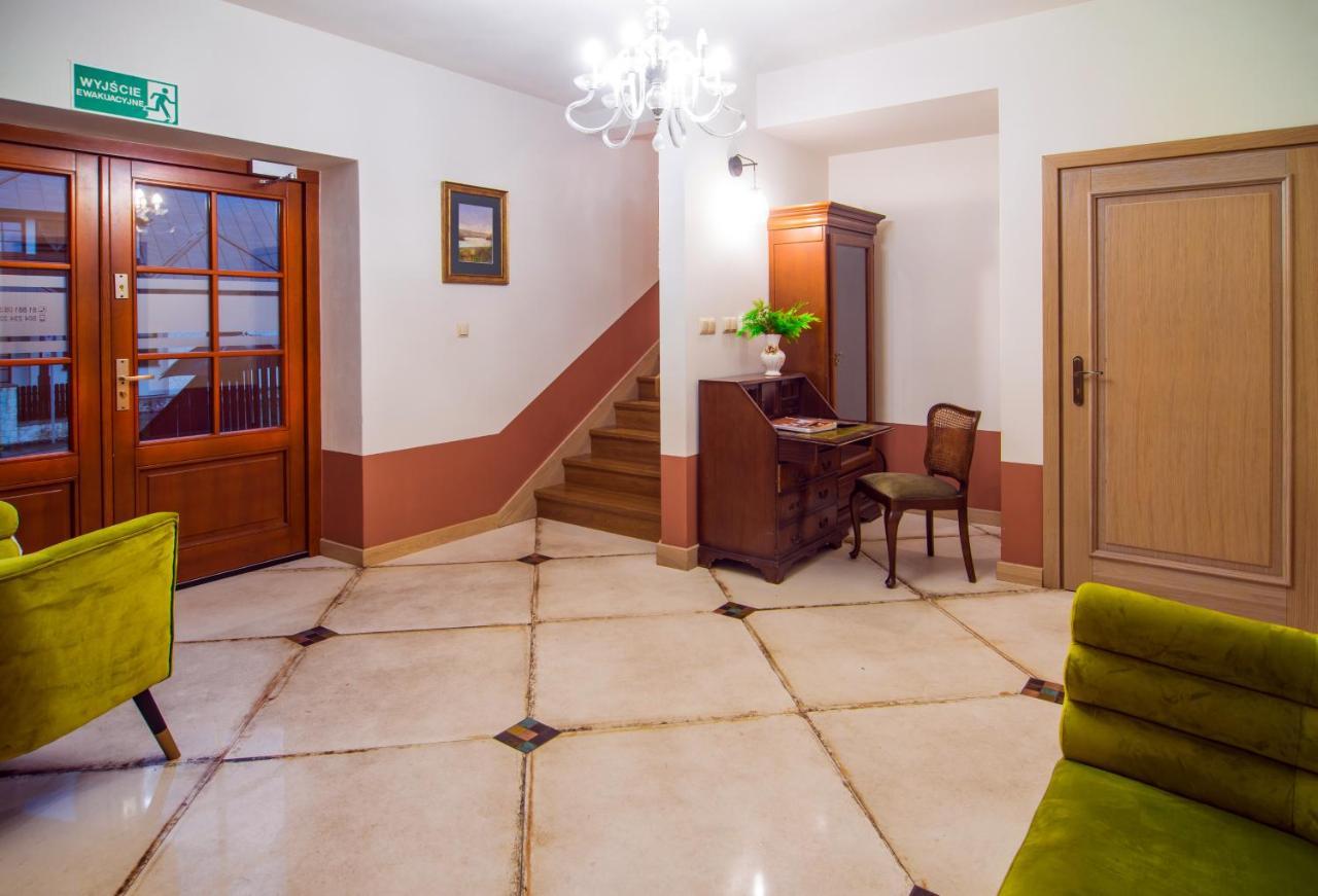 קז'ימייז' דולני Hotel Dwa Ksiezyce מראה חיצוני תמונה