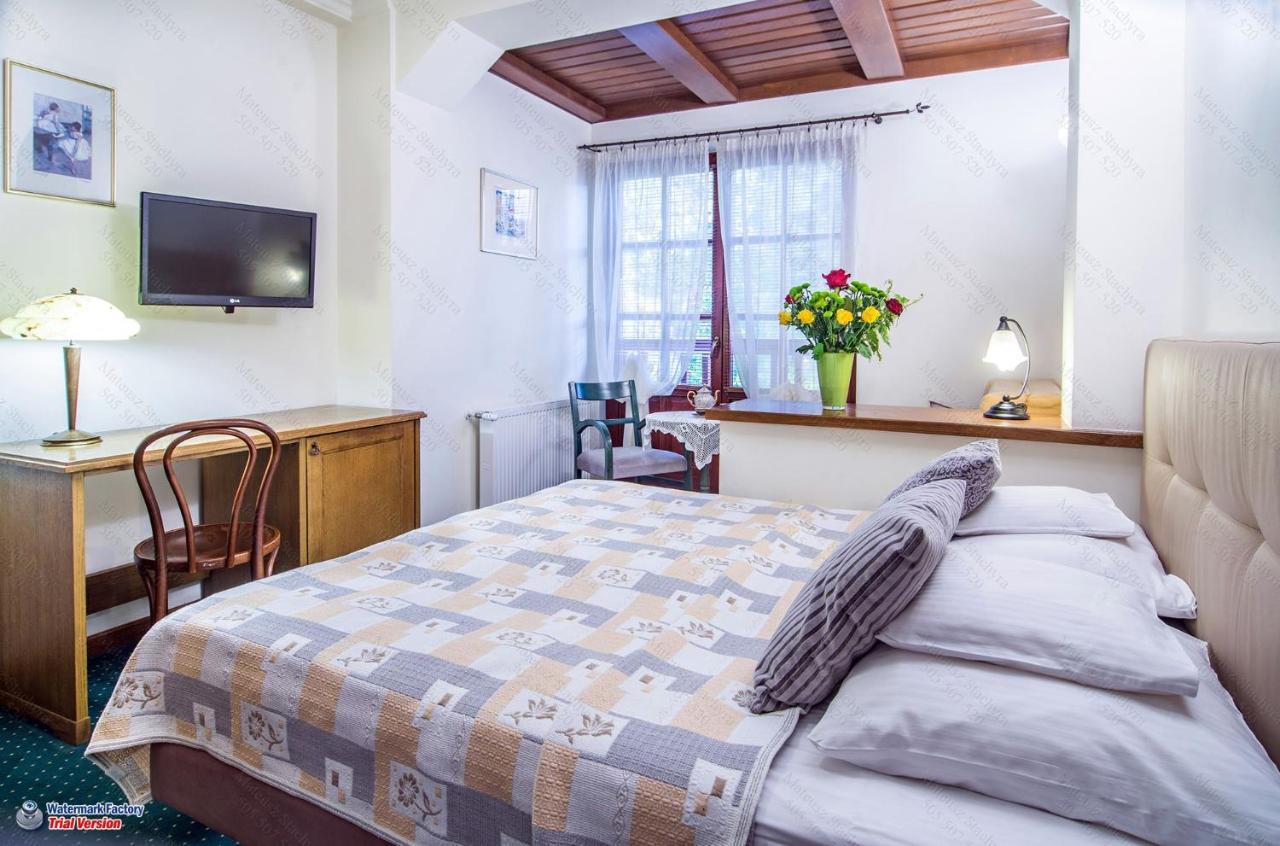 קז'ימייז' דולני Hotel Dwa Ksiezyce מראה חיצוני תמונה