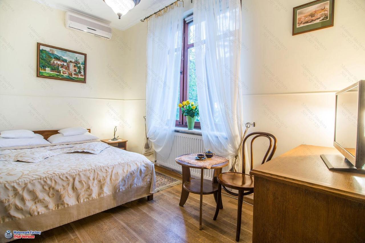 קז'ימייז' דולני Hotel Dwa Ksiezyce מראה חיצוני תמונה