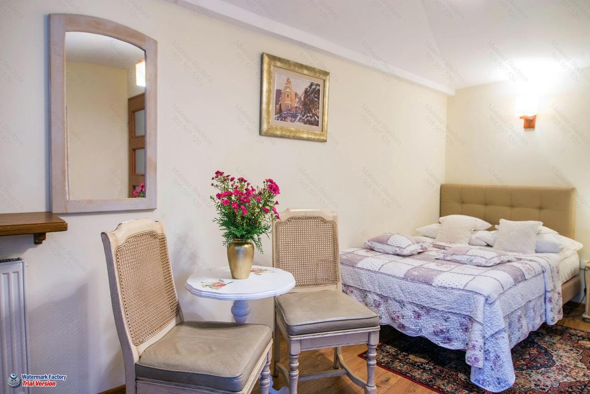 קז'ימייז' דולני Hotel Dwa Ksiezyce מראה חיצוני תמונה